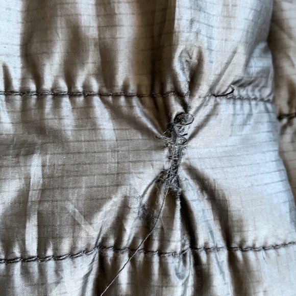 Men's Mountain Hardwear Jacket Size M - Picture 15 of 16